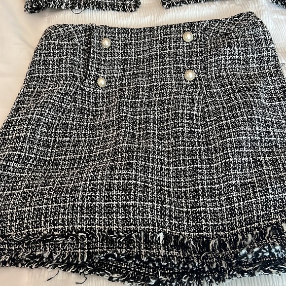 Matching Tweed Set ( worn once ) - Picture 6 of 10